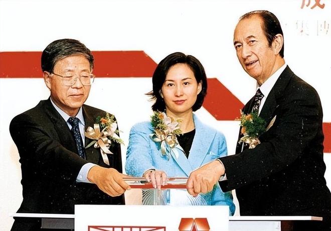 76人正式签下詹姆斯!两年800万+15%交易保证金 夺冠赔率排第三