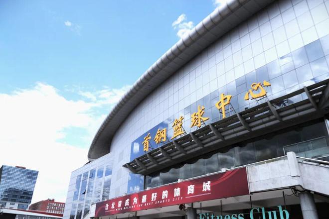 腾格尔现状：住北京别墅，66岁彻底戒酒，把老来得子儿子宠成宝