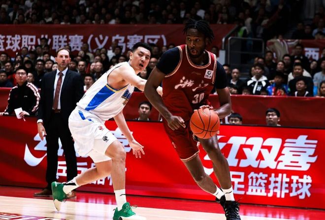 保底能进总决赛!广东最适合的小外援曝光,奎因为他让位?