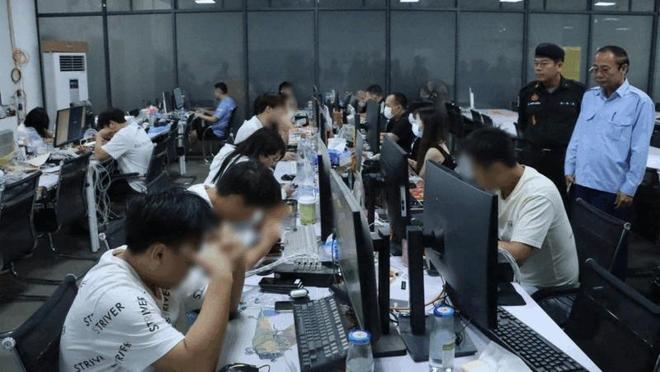 中国女足艰难领先！邵子钦爆射破门，亚洲杯第2球，王霜助攻