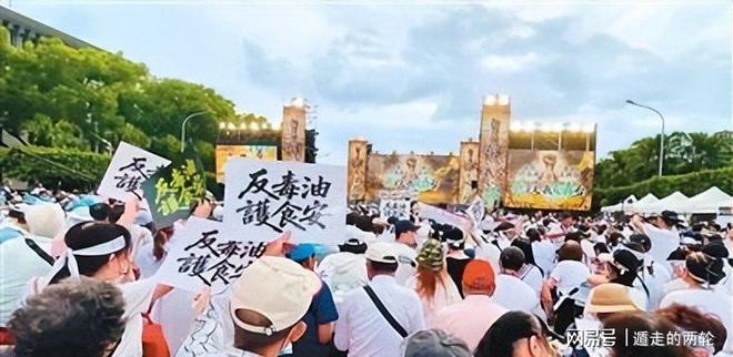 日本前防卫大臣都看不下去了,喊话高市:别固执了,改善中日关系