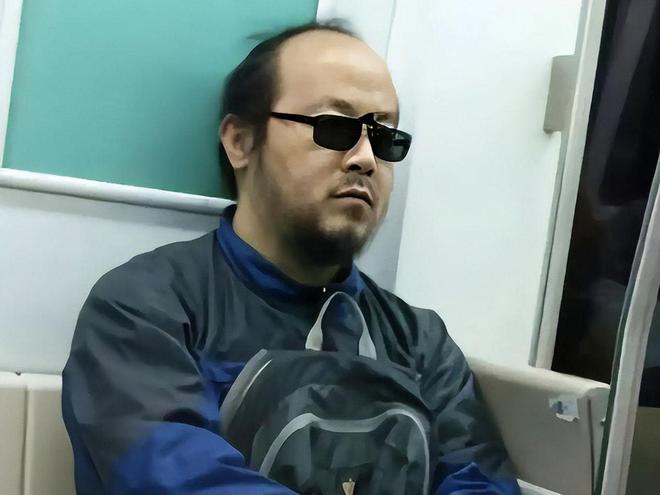詹姆斯高尔夫事件无后续?刘翔纪录被质疑,虎扑热帖太敢问