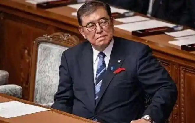 杨鸣不吐不快！不仅大倒苦水，而且直击三大球痛点，董路心服口服