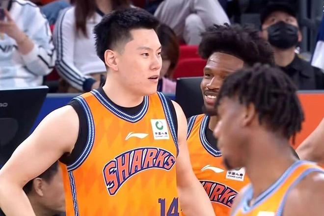 累积4黄停赛,泰山外援泽卡将缺席本周六客战西海岸的比赛
