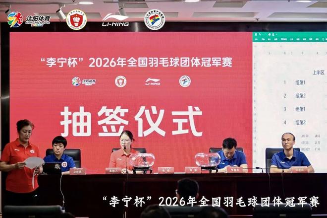 曼联两大交易方案已提出!名宿警告:别卖给英超对手,他能让你再成背景板