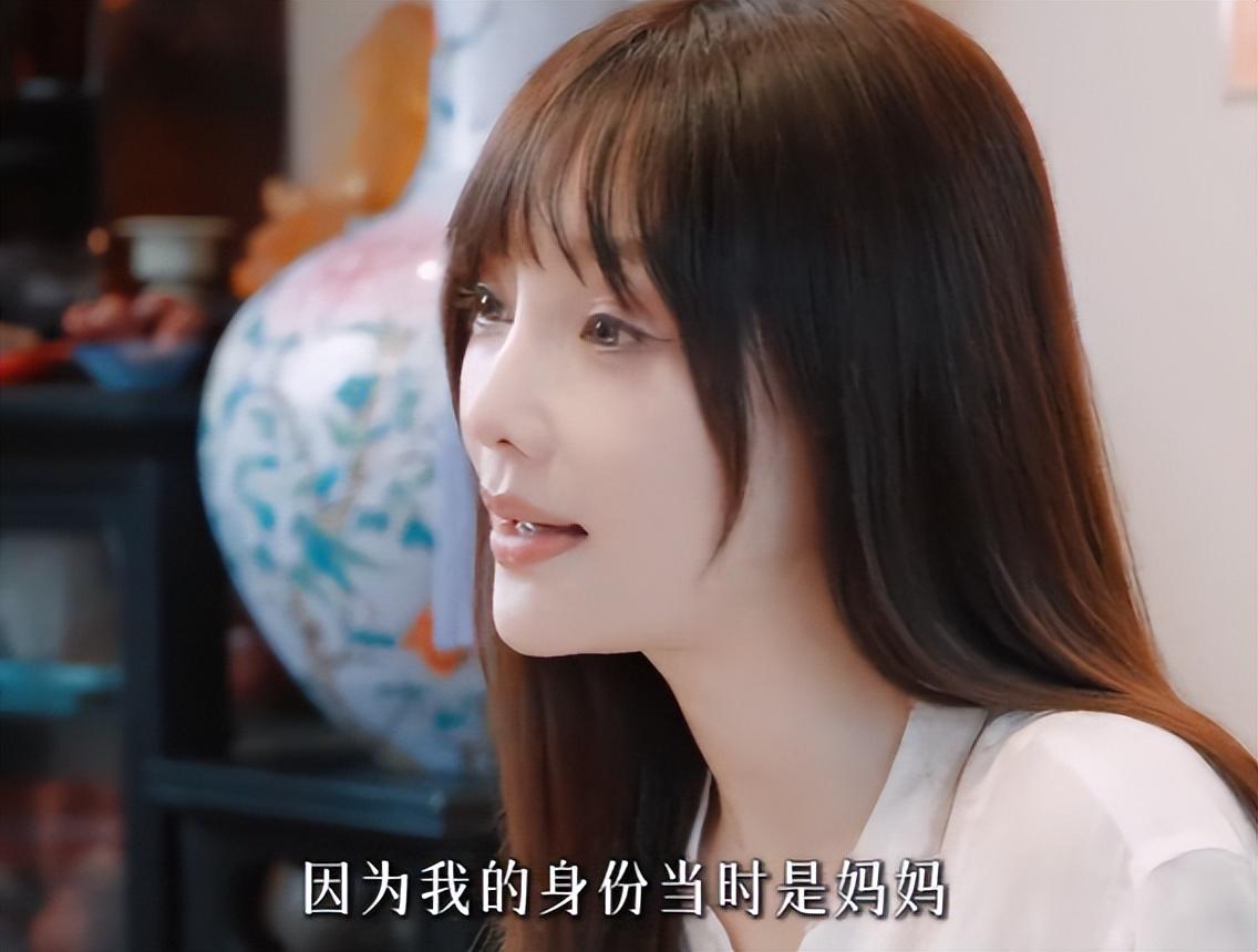锐评赫瓦林斯卡:从批判月亮球到理解月亮球,再到欣赏月亮球