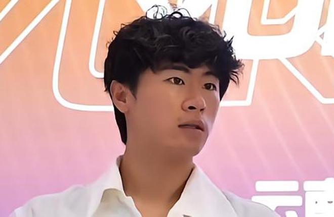 卡里克神操作!曼联放弃楚阿梅尼!红魔锁定皇马世界级天才