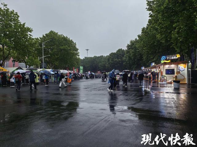 重磅反转！皇马天才主动示好曼联！世界级超新星或空降梦剧场