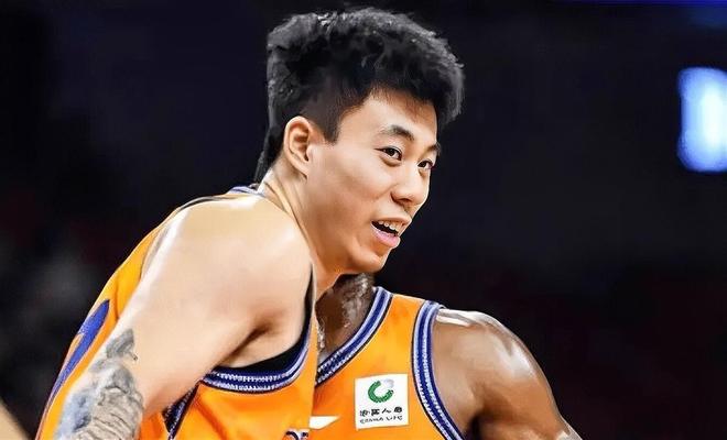 CBA最新消息!高诗岩将赴美治伤,胡明轩重返国家队,北控官宣新教练组